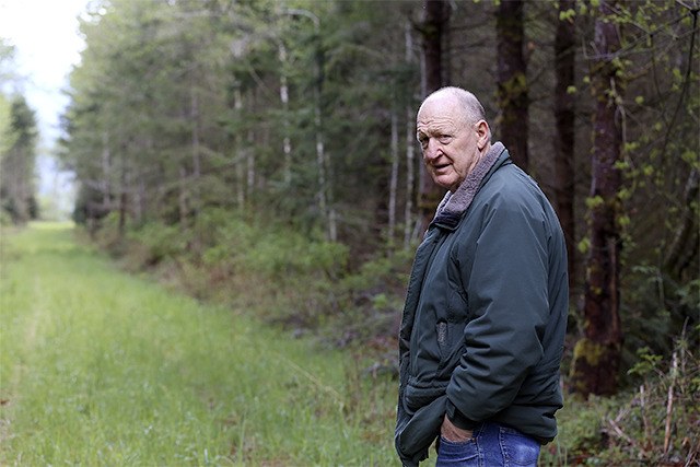 Walking along a “linear meadow” that the Upper Snoqualmie Valley Elk Management Group created