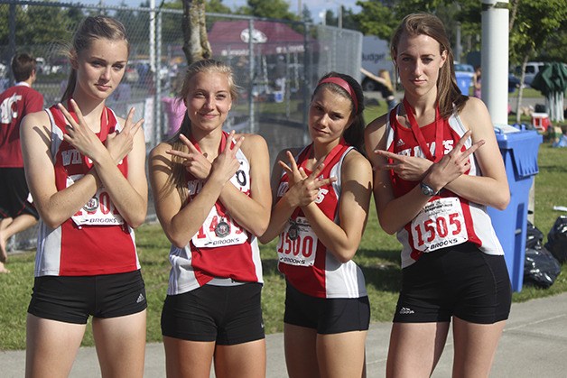 Mount Si 4x400 Relay Squad: Mackenzie Hutchison