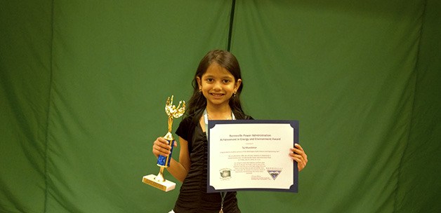 Cascade View School's Taj Khandekar gets first at State Science Fair