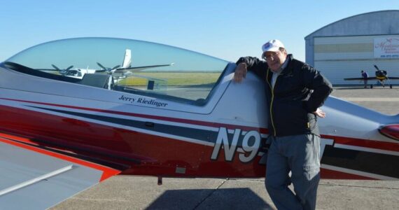 Jerry Riedinger. Photo courtesy of aerobaticscanada.org