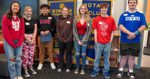 Seven Mount Si High School seniors recently honored for their community and school service by Rotary Club of Snoqualmie Valley. Photo courtesy of the Snoqualmie Valley School District