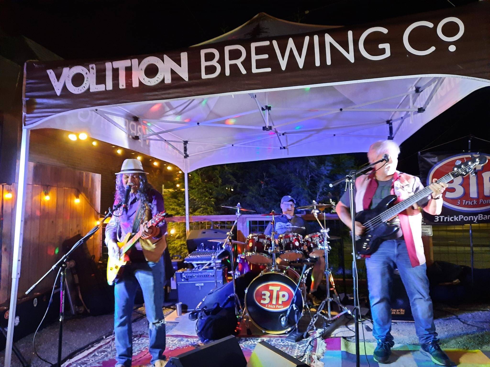 Volition Brewing, located at 112 W. North Bend Way, celebrated its 5-year anniversary with live music and more. Photos courtesy of SnoValley Chamber of Commerce