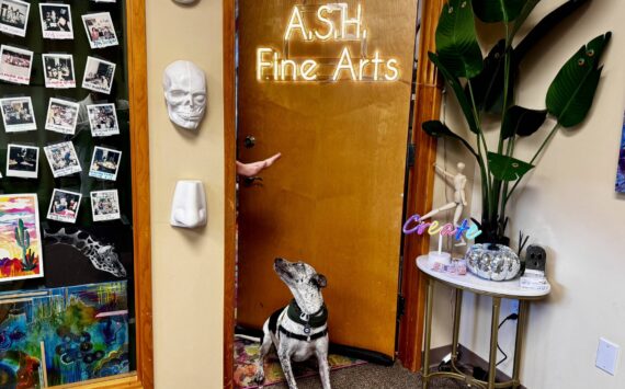 ASH Fine Arts owner Ashley Hale tells her dog to “stay” for a photo. (Grace Gorenflo/Valley Record)