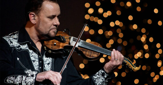 Featuring the showmanship and fiery fiddle of electric violin maestro Geoffrey Castle, Christmas in Washington promises a festive party unlike any other!