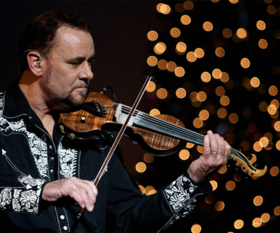 Featuring the showmanship and fiery fiddle of electric violin maestro Geoffrey Castle, Christmas in Washington promises a festive party unlike any other!