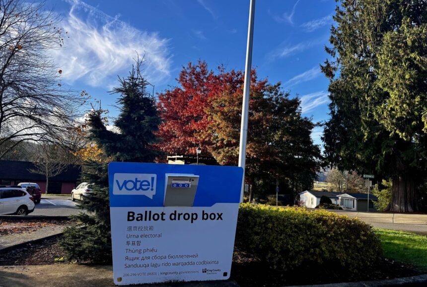 <p>A ballot drop box in Duvall. (Grace Gorenflo/Valley Record)</p>