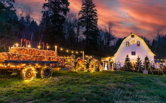 Novelty Hill Farm during the holidays. Courtesy of Wade Hasbrouck Photography