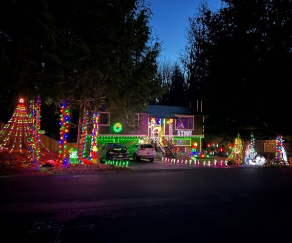 <p>A winning home in the 2023 Light Up North Bend contest. Photo courtesy of the City of North Bend</p>