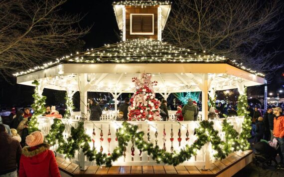 Visitors line up to see Santa at the Snoqualmie Winter Lights celebration on December 7, 2024, in Snoqualmie, Washington. Photo by Henry Rodenburg